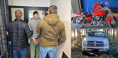 Włamywali się i kradli. Wśród łupów samochód i motocykl