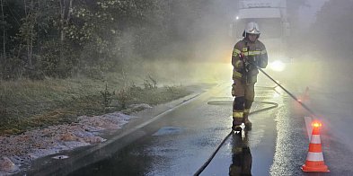 Pulpa ziemniaczana zablokowała drogę krajową nr 15-52755