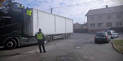 Wspólne kontrole policji i KAS na krajowej „15”-52965