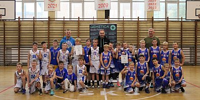 Młodzi koszykarze SKS Kasprowicz zagrali pierwszy turniej-53508
