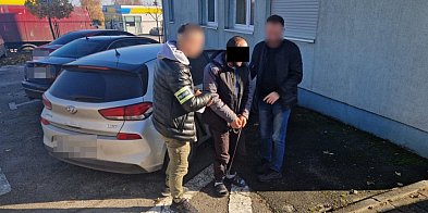 Zatrzymali kierowcę skradzionego w Niemczech volkswagen-54023