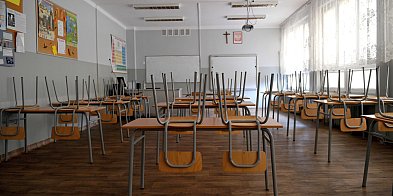 MEN ma plan, co zrobić z wyludniającymi się szkołami-54398