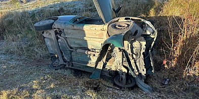 Wpadł w poślizg, pasażerka skończyła w szpitalu-54495