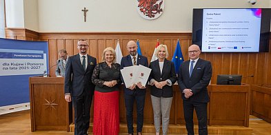 Pakość z pieniędzmi na cztery inwestycje