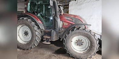 Przewiercił zbiornik w ciągniku i ukradł paliwo