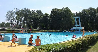 Są 24 miliony złotych na basen w Solankach. Za dwa lata otwarcie!-52576