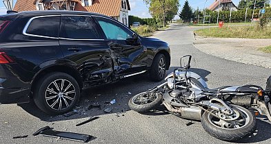 Zderzenie motocykla z autem. Motocyklista w szpitalu-52630