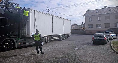 Wspólne kontrole policji i KAS na krajowej „15”-52965