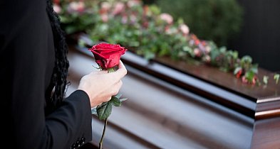 W mijającym tygodniu odeszli od nas...-53004