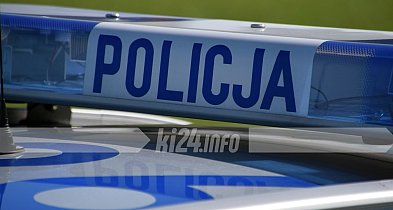 62-latka zasłabła w aucie. Pomogli jej policjanci z drogówki-53325