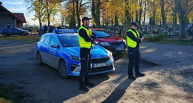 Policyjne działania na drogach powiatu w okresie „Wszystkich Świętych”-53759