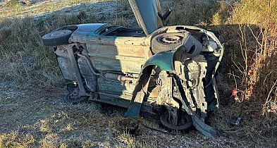 Wpadł w poślizg, pasażerka skończyła w szpitalu-54495