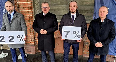 VAT, flaga Ukrainy i zakaz alkoholu. Konfederacja ostro o decyzjach władz-54582