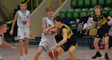 Emocje w hali! Trwa Qemetica Kasper Cup w Inowrocławiu-54669