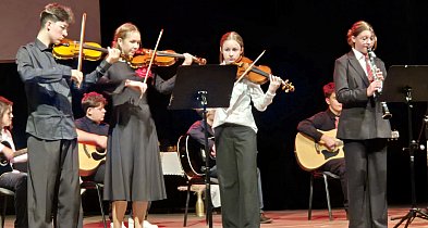 Świąteczne przedstawienie w inowrocławskim teatrze-55161