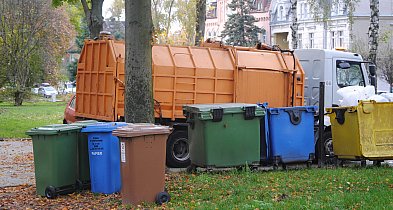 Harmonogram wywozu odpadów na 2026. Pobierz pliki-55573