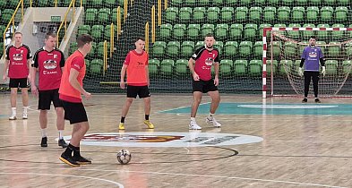 rolKI24.INFO | Zamienili garnitury na sportowe stroje! ⚽🔥