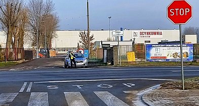 Dziesiątki wykroczeń pieszych i kierowców. Policja podsumowuje akcję