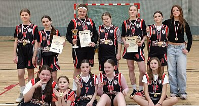 Mistrzynie z Inowrocławia. SP nr 4 najlepsza w powiecie