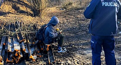 Policjanci sprawdzają pustostany. Chodzi o ludzkie życie