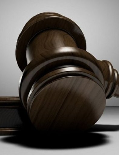 Rusza proces byłej urzędniczki. Miała trzykrotnie fałszywie oskarżyć Brejzę-53047