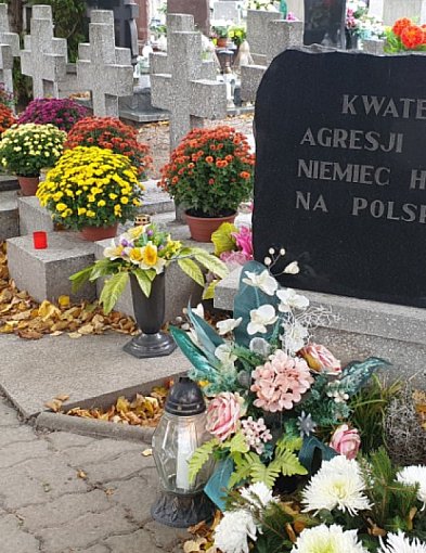 Msze święte i procesje 1 listopada na inowrocławskich cmentarzach-53415