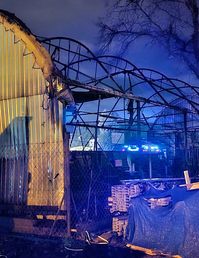 Tragiczny pożar hali przy ul. Magazynowej. W pogorzelisku znaleziono zwłoki-53579
