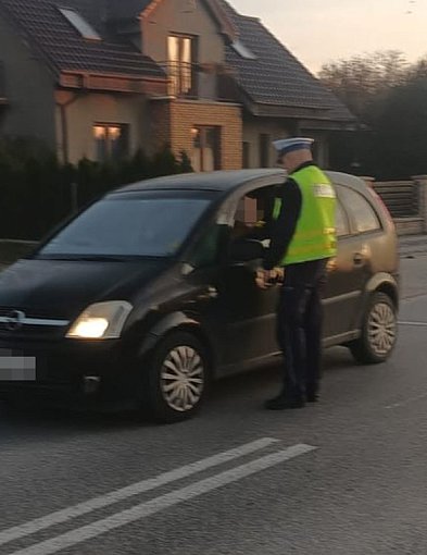 Ruszyli z kontrolami o świcie. Efekt?-53870