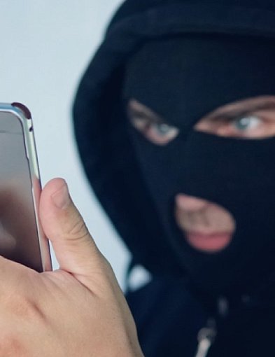 „Amerykański lekarz” z Malezji okazał się oszustem. Straciła prawie 200 tys. zł-55209