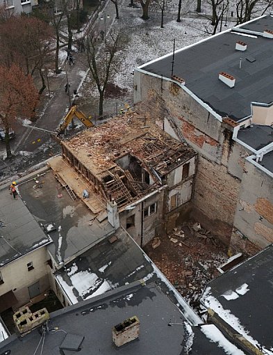 Kamienica przy Kościuszki przechodzi do historii. Zobaczcie to z góry-55990