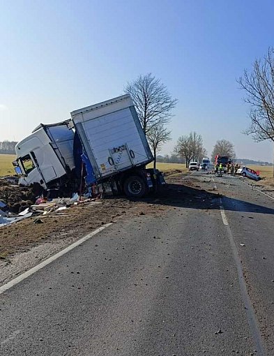 Groźny wypadek na DK15. Jest ofiara śmiertelna. Droga zablokowana