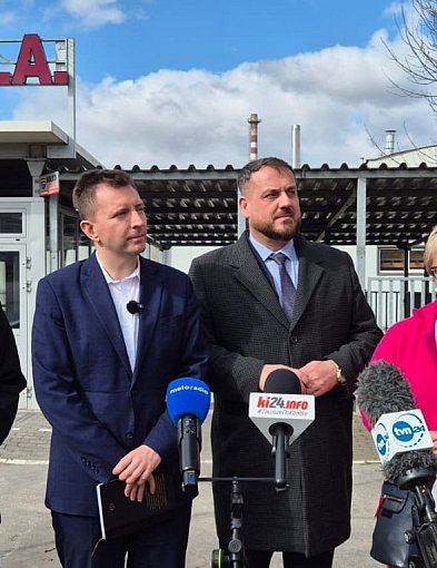 PiS odpowiada KO. KO odbija piłkę i się zaczęło...[AKTUALIZACJE]