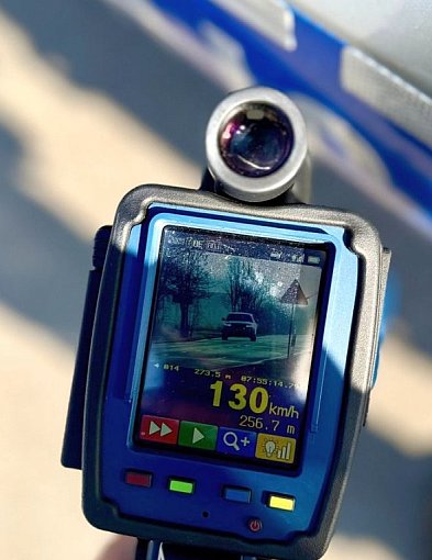 Pędził krajówką. W kontroli wyszło, że szuka go prokuratura