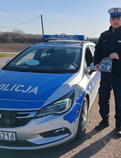 „Łapki na kierownicę”. Policja znów patrzy kierowcom na ręce