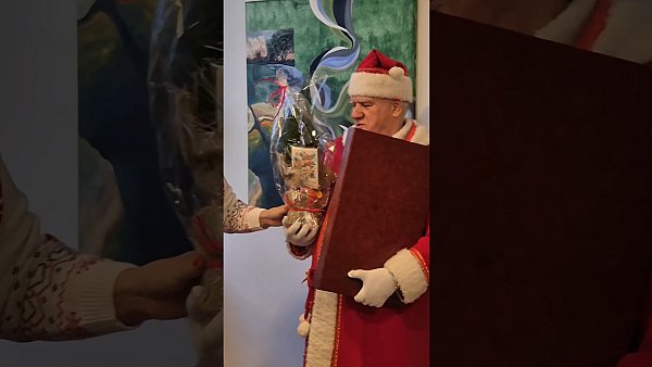 Grzegorz Kaczamrek jako Mikołaj ponad 40 lat rozdaje prezenty w naszym szpitalu!...