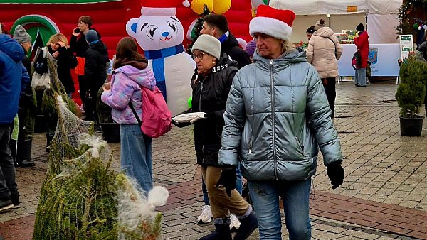 Świąteczny Jarmark przyciągnął masę mieszkańców! Byliście? 🎅❄️...