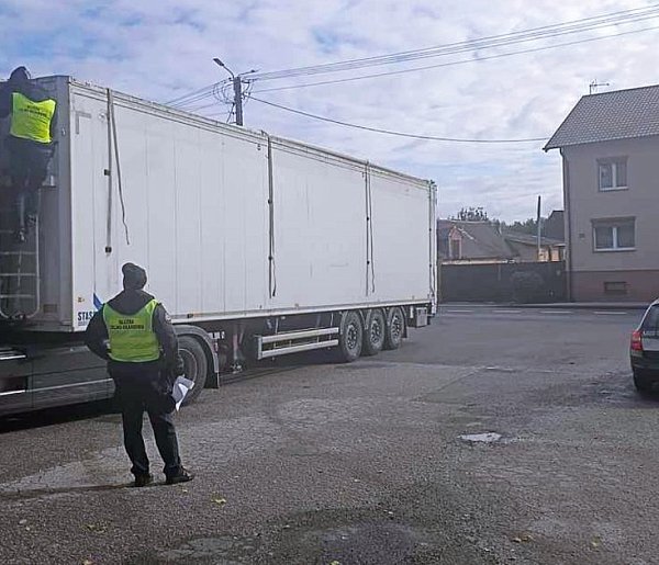 Wspólne kontrole policji i KAS na krajowej „15”-52965
