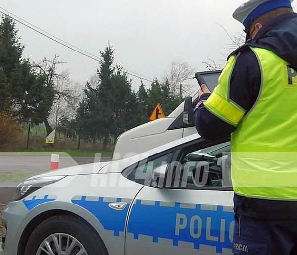 1,36 promila u kierowcy mercedesa. Zatrzymała go policja-53301