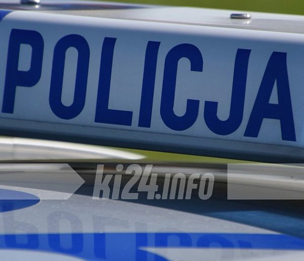 62-latka zasłabła w aucie. Pomogli jej policjanci z drogówki-53325