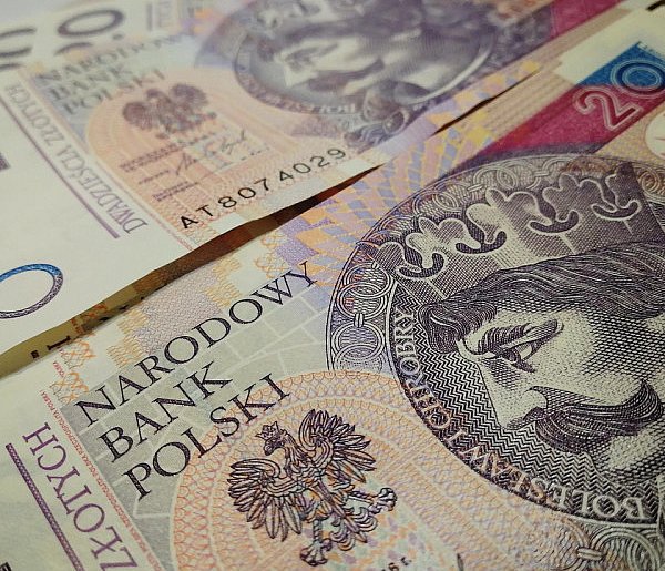 ZUS przeliczy świadczenia. Tyle więcej wpłynie na konta emerytów-53381