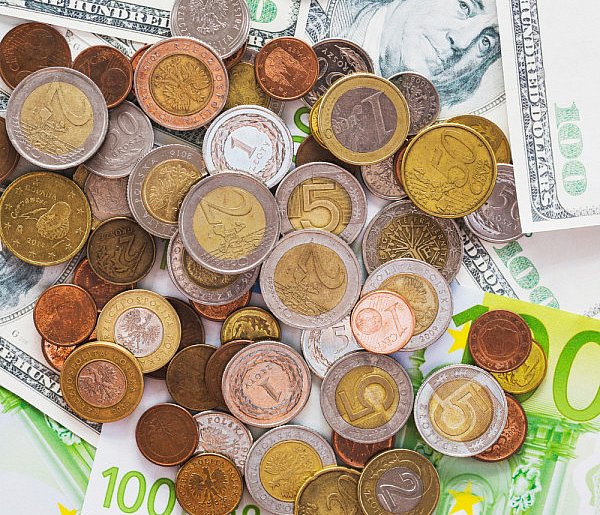 Koniec znanego kantoru internetowego. Co z poszkodowanymi po upadłości?-53597