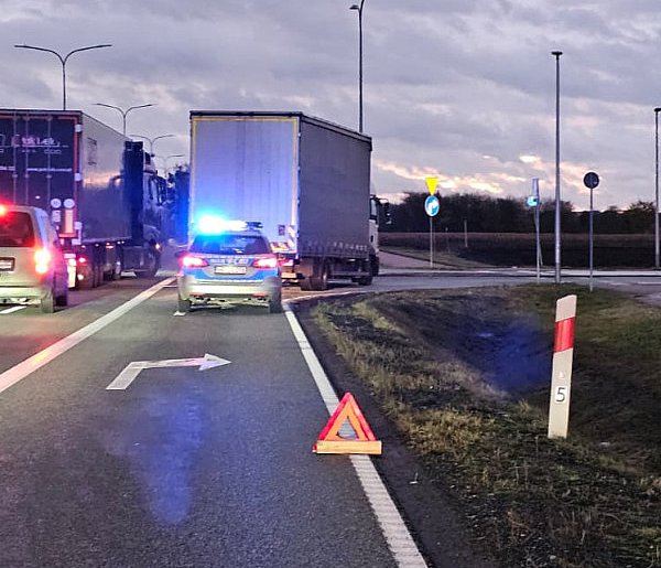 Wielokilometrowy korek na trasie z Torunia do Inowrocławia-53681