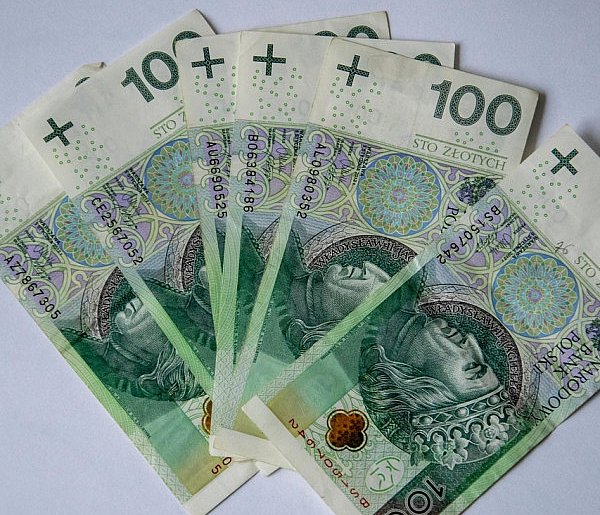 Alimenciarze zalegają miliardy złotych. Płacimy za nich wszyscy-53645