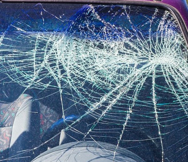 Opel potrącił mężczyznę. Policja szuka świadków wypadku-53648