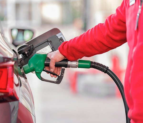 UOKiK skontrolował paliwa. Sprawdź, które stacje wypadły najgorzej-53873