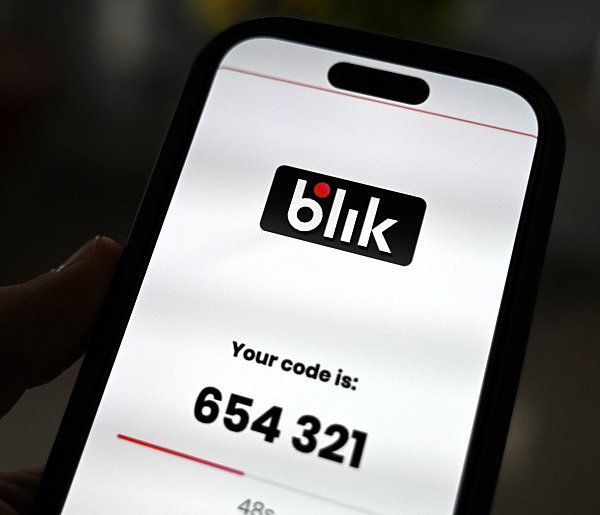 Codzienny przelew BLIK do znajomego? Skarbówka może to sprawdzać-53987