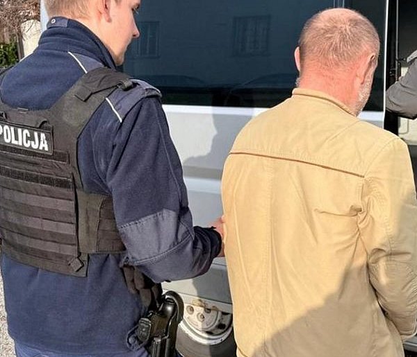 Mundurowi zatrzymali czterech poszukiwanych-54215