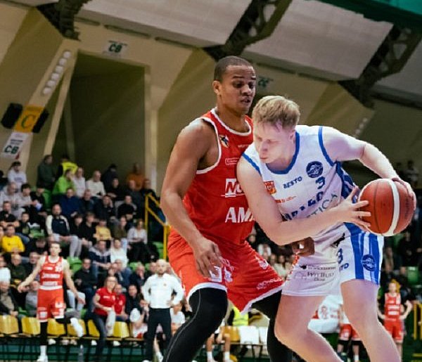 Noteć rozpoczyna serię domowych meczów-54858