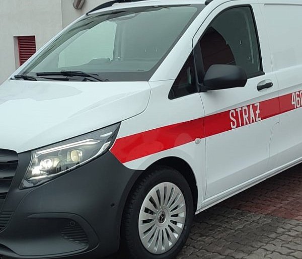 Strażacy z Inowrocławia mają nowy wóz kwatermistrzowski-54825
