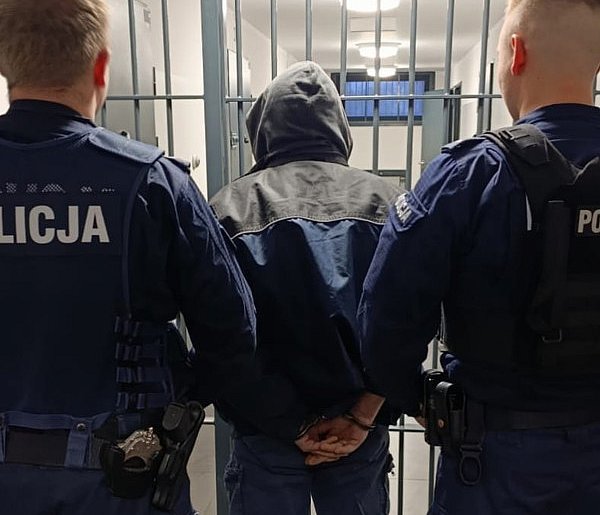 Zaczęło się od drobiazgu. Potem wyszło, że ma trzy zakazy-55981